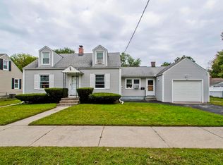 87 Gilman St, Springfield, MA 01118