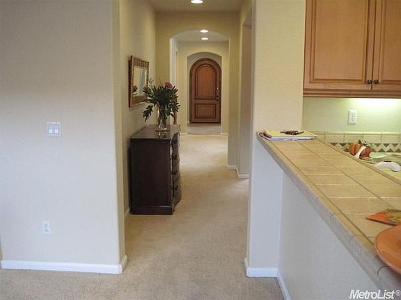 3rd image of 3837 Gresham Ln