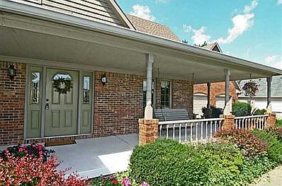 2nd image of 7094 Fox Hollow Ln
