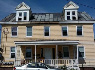 4 Main Pl APT 4, Waterville, ME 04901