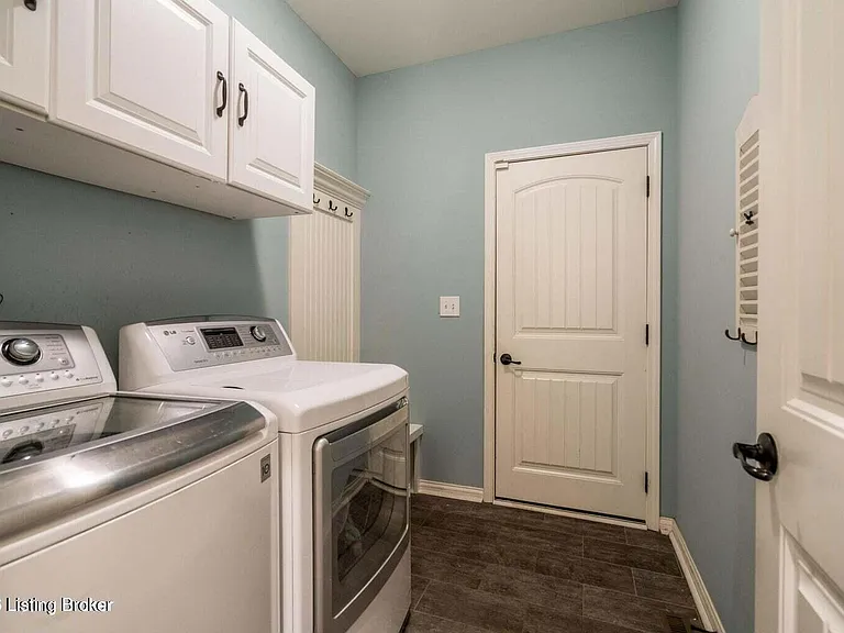 4007 Emerald Spring Pl — Photo 12