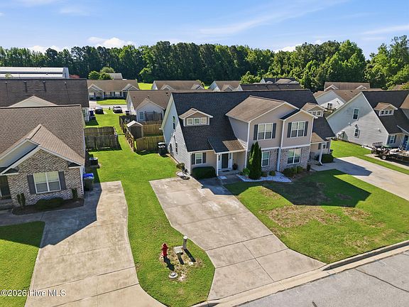 4th image of 2325 Sadler Drive #A