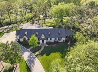28 Fair Oaks Dr, Saint Louis, MO