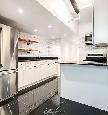 Rented by City Connections Realty | media 15