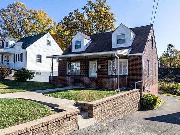 2nd image of 4817 Clover Ln