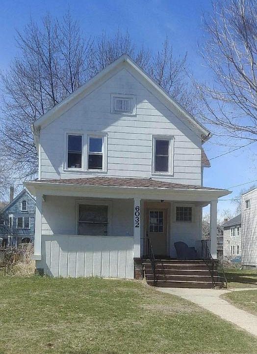 2nd image of 6032 18th Ave
