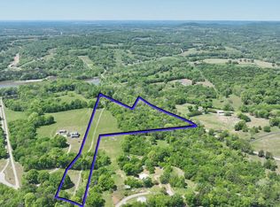 330 Claiborne Ln, Hartsville, TN 37074
