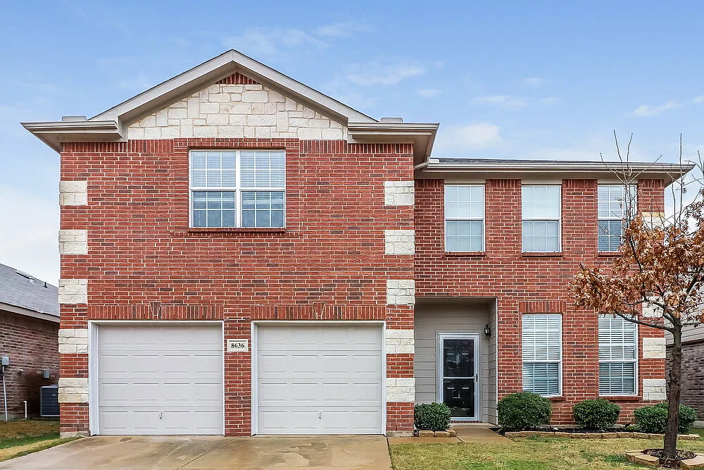 4 bed, 2.5 bath, 2261 sqft, $2,555 — Photo 1