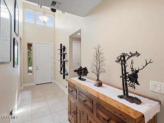 4th image of 1348 N Low Valley Ln