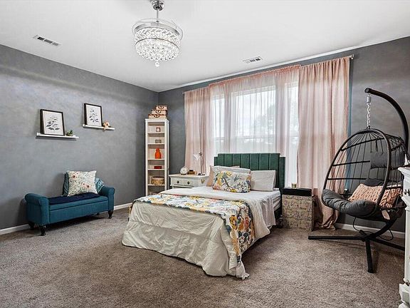 3rd image of 54 Ripple Way