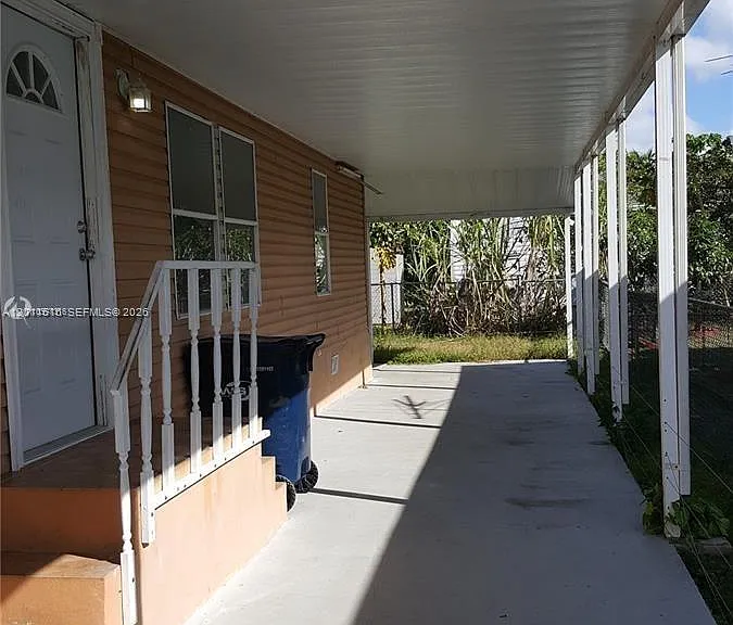 19800 SW 180th Ave #32 — Photo 2