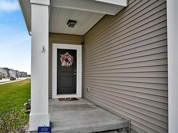 4th image of 2758 Anderson Dr