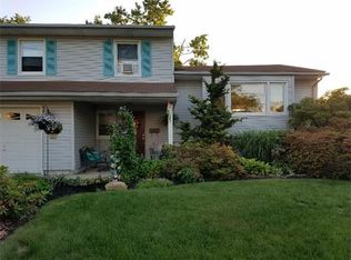 58 Rieder Rd, Edison, NJ 08817