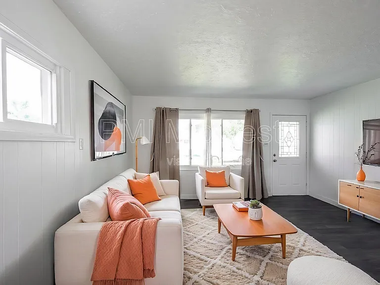 4627 Karen Dr — Photo 6