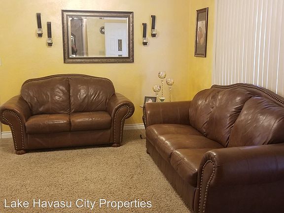 4th image of 1800 Papago Dr