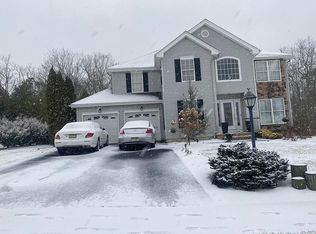 6 Whisper Way, Barnegat, NJ 08005