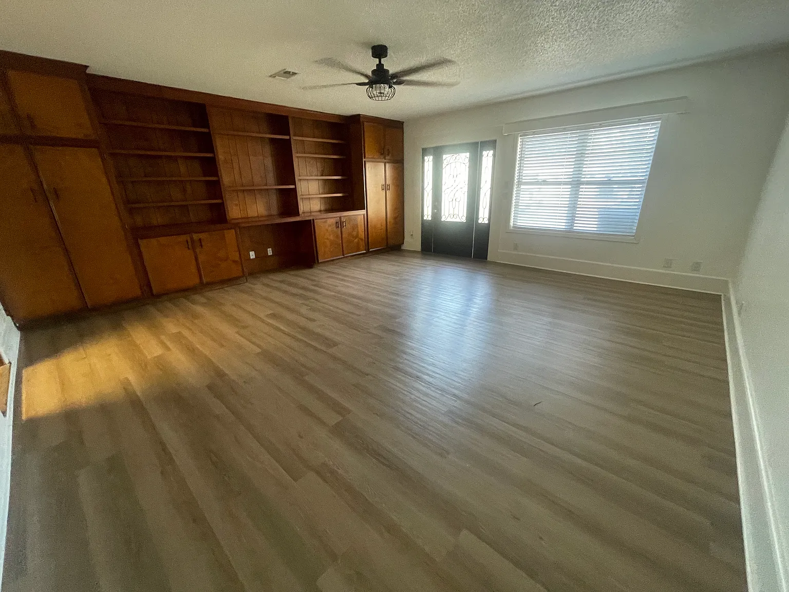 2 bed, 1200 sqft, $1,450 — Photo 3