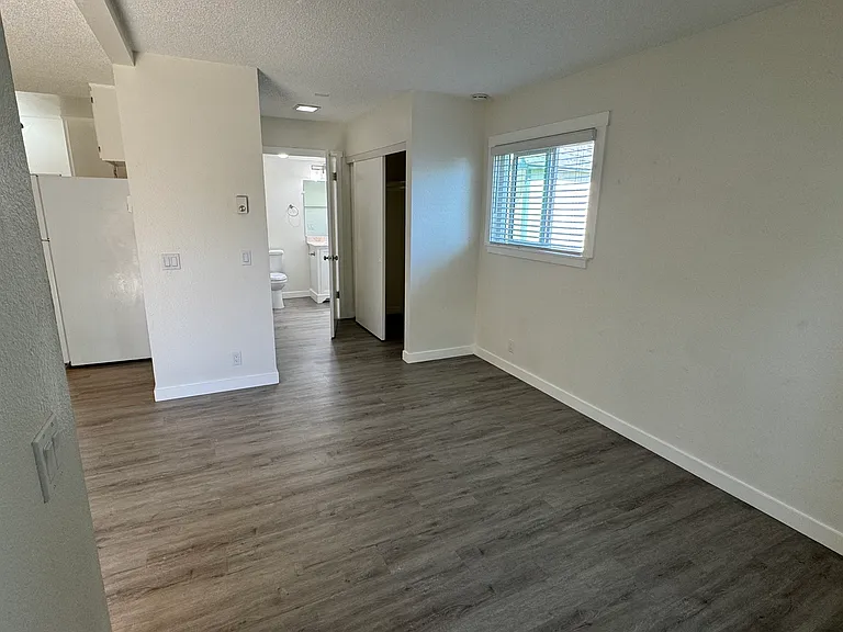 Magnolia Manor — Photo 15
