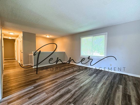3rd image of 2707 S Coachman Dr