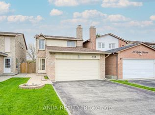 48 Upton Cres, Markham, ON L3R 3T4