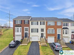 305 S Oak St, Freemansburg, PA 18017