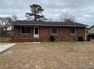 5611 Duncan St, Hope Mills, NC 28348