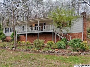 1501 Willow Beach Rd, Guntersville, AL 35976