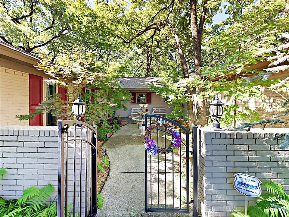 1st image of 4302 Valleycrest Dr