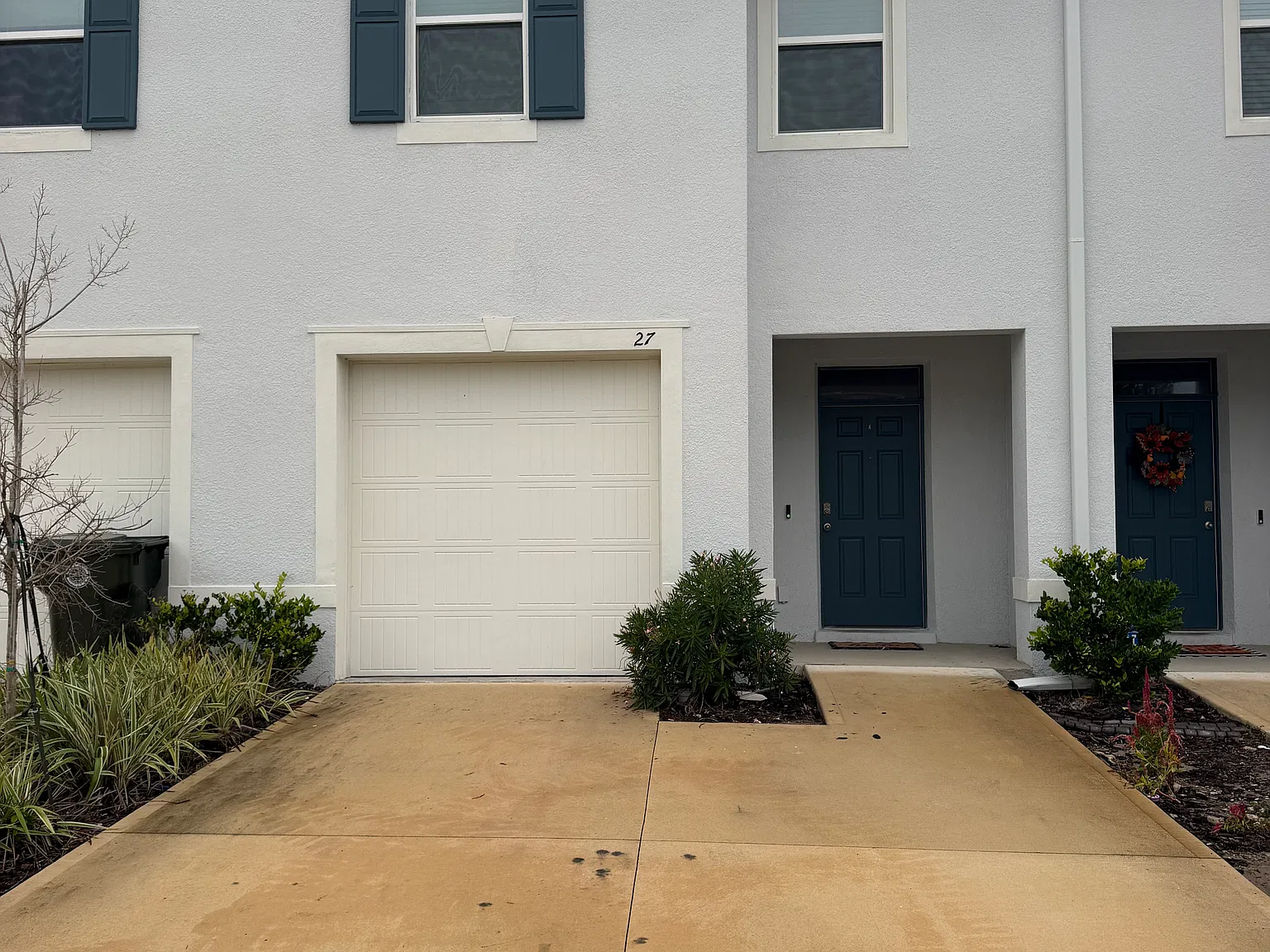 3 bed, 2.5 bath, 1673 sqft, $2,200 — Photo 2