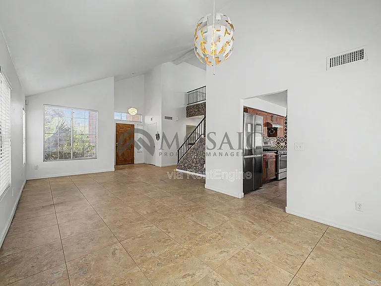 820 N Granada Dr — Photo 7