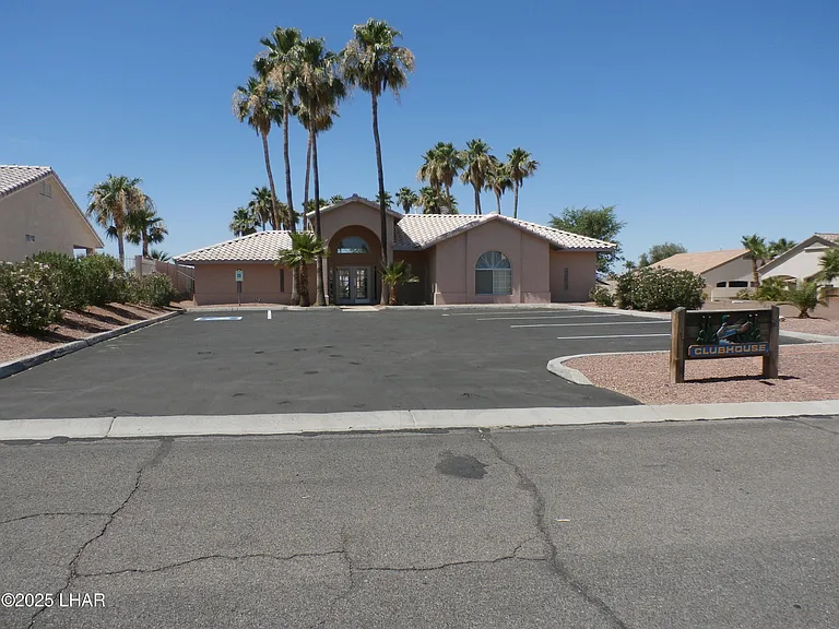 2304 Buckingham Blvd — Photo 26
