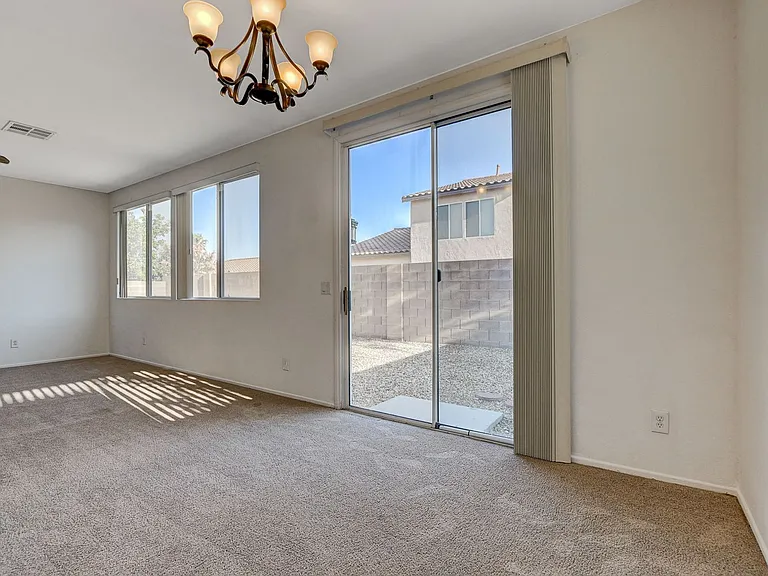 9215 Horseshoe Basin Ave — Photo 13