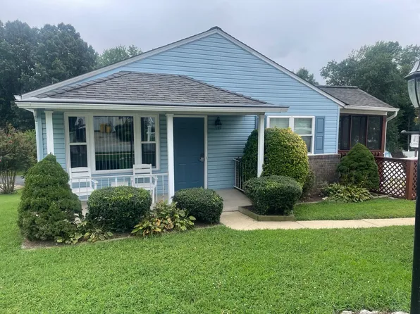 345 Edgewood Rd, Linthicum, MD 21090