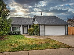 1698 Marigold Way, Redding, CA 96003