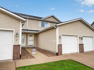 4910 Algonquin Dr, Cedar Falls, IA 50613