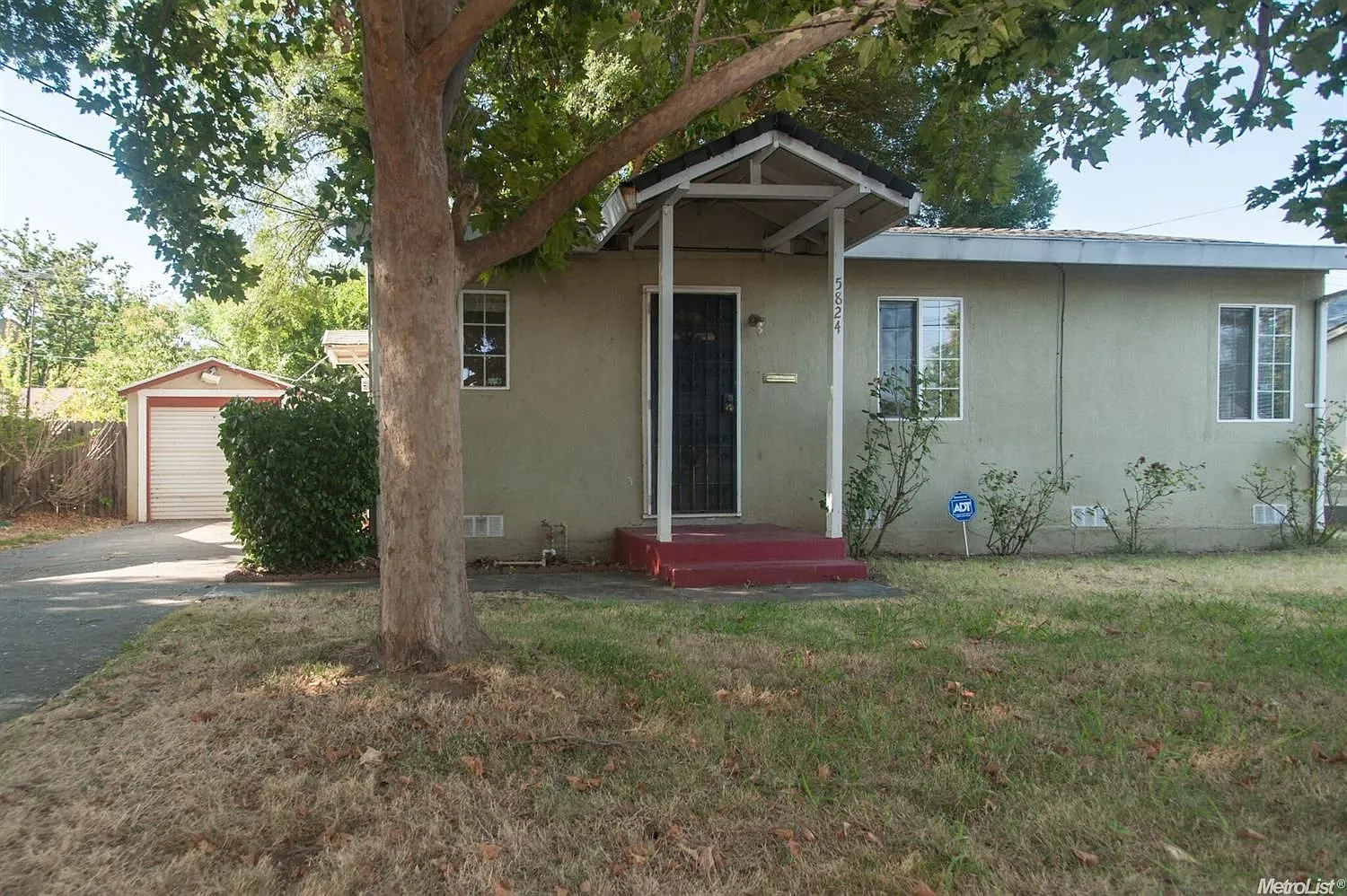 5824 15th Ave photo 1