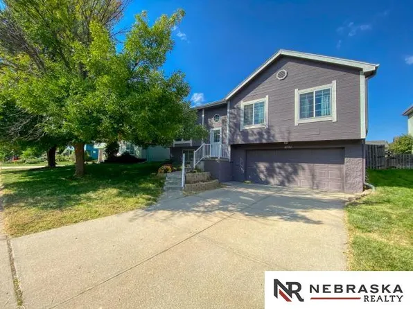 18702 Allan St, Omaha, NE 68135