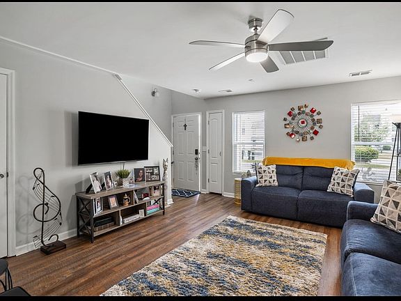 2nd image of 259 Pine Shadow Dr