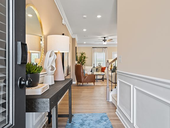 The Norwood II- Foyer