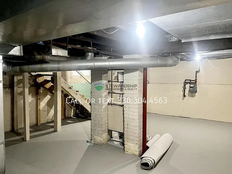 1012 Brown St — Photo 26