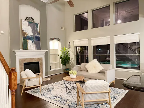 8018 Prairie Sage Dr, Richmond, TX 77406