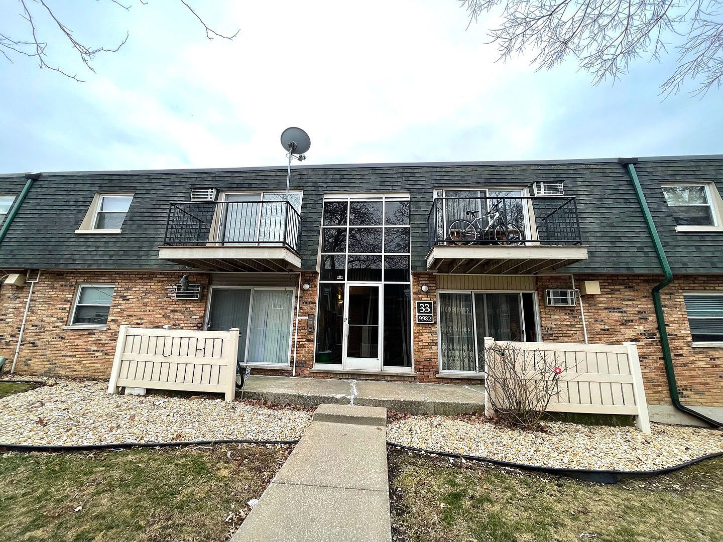 9982 S 84th Ter 303, Palos Hills, IL 60465 Zillow