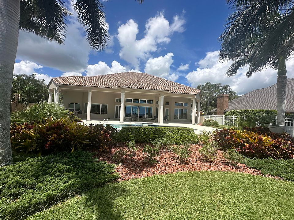 2nd image of 355 Bay Point Dr