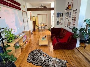 1222 W Grace St APT 2C, Chicago, IL 60613