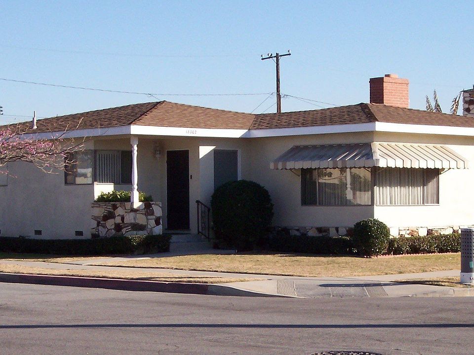 Large Spacious Corner Lot