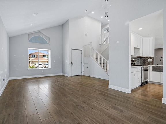 3rd image of 7802 Country Meadow Way