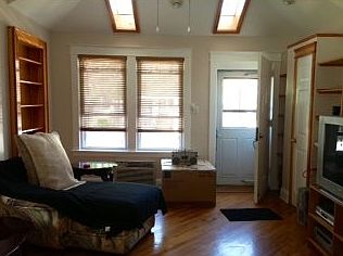 4th image of 1504 E 45th St