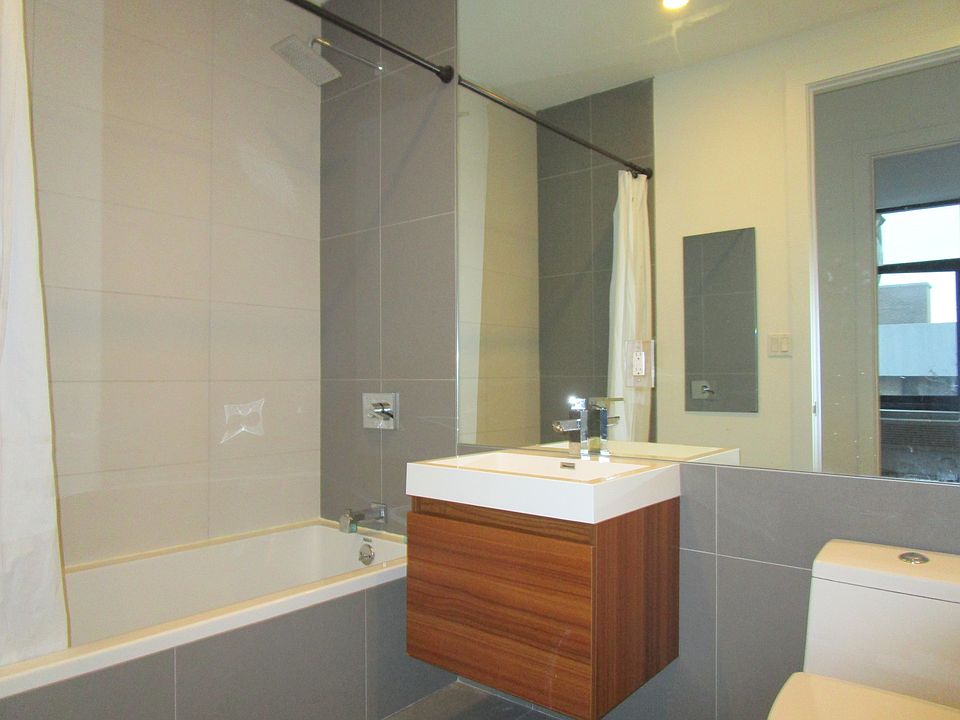 1st image of 387 Franklin Ave APT 302