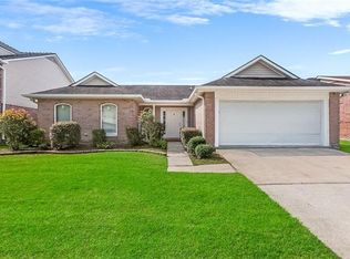 10 Eugenie Ct, New Orleans, LA 70131