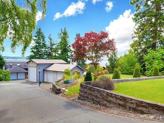 2nd image of 232 Priest Point Dr NW